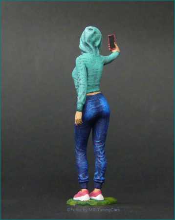 1:18 Selfie Girl - Handmade - 3D - Unique -